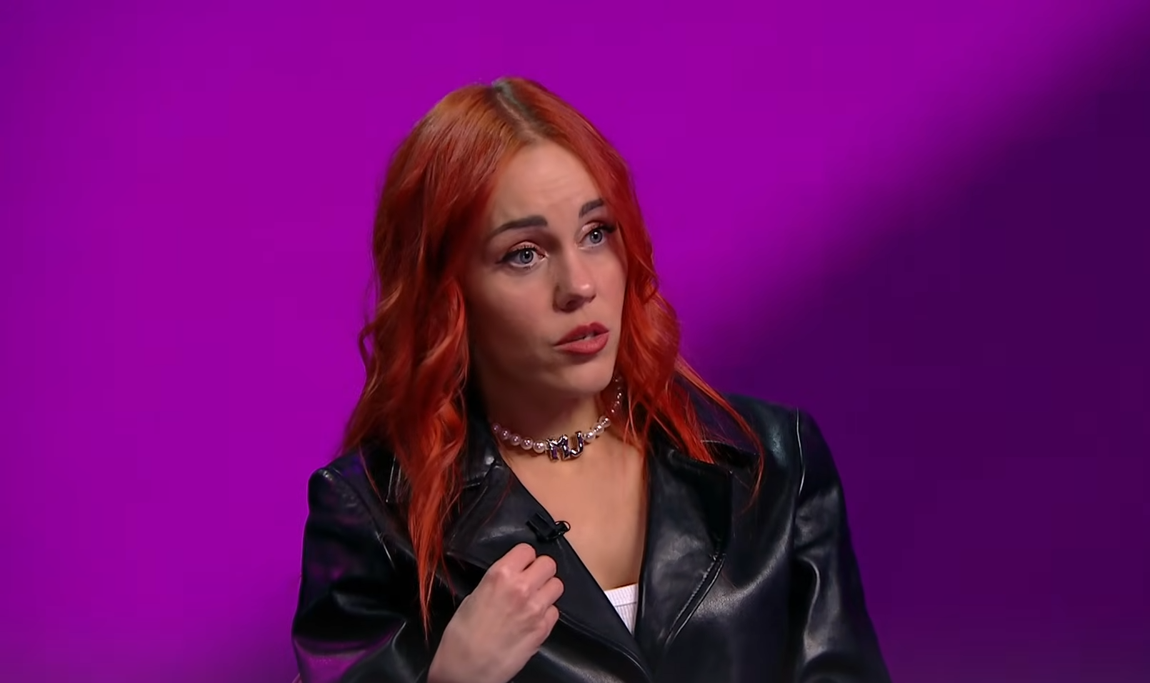 Елена Тополя объяснила, почему на самом деле молчит о деталях развода